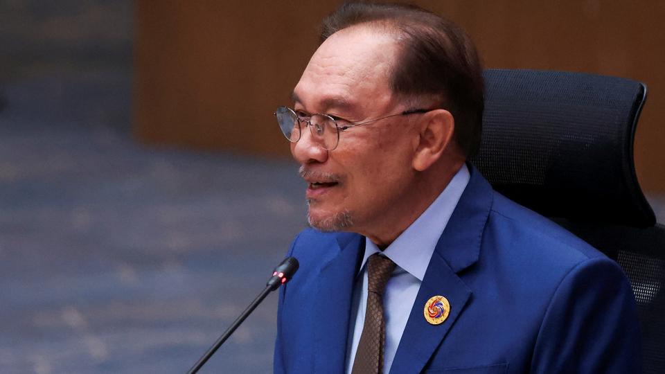 Malaysia's Prime Minister Anwar Ibrahim delivers a keynote speech at the 46th ASEAN Summit at the Kuala Lumpur Convention Centre in Kuala Lumpur, Malaysia, May 26, 2025. REUTERS/Hasnoor Hussain