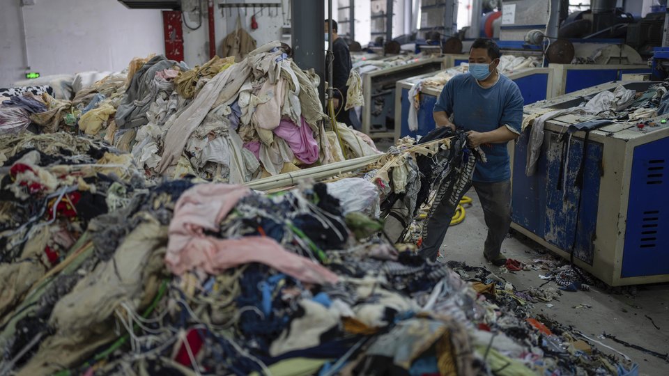 26 Million Tons of Clothing End Up in China's Landfills Each Year