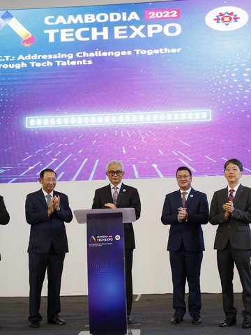 Senior government officials at Cambodia Tech Expo 2022. Kiripost/Siv Channa