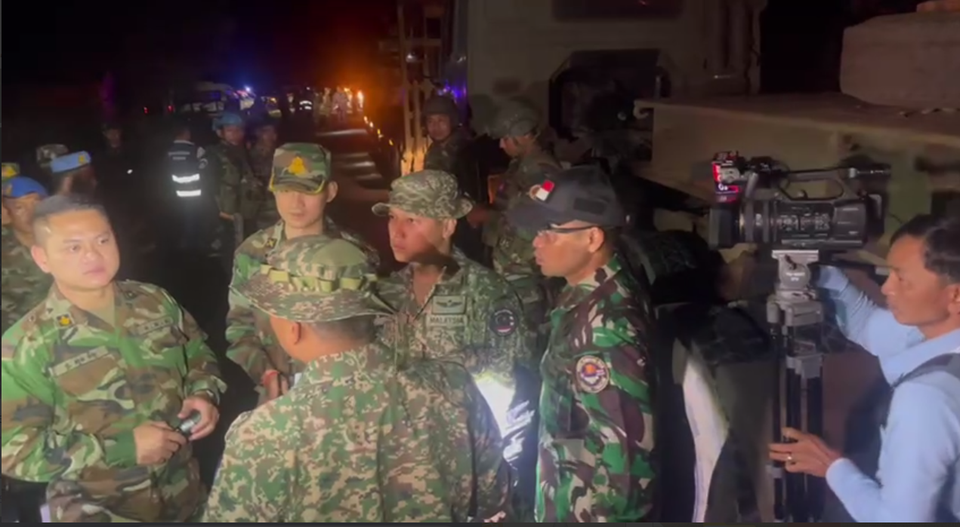 Cambodia Pulls Out Weapons from Border Zones With Thailand | Kiripost