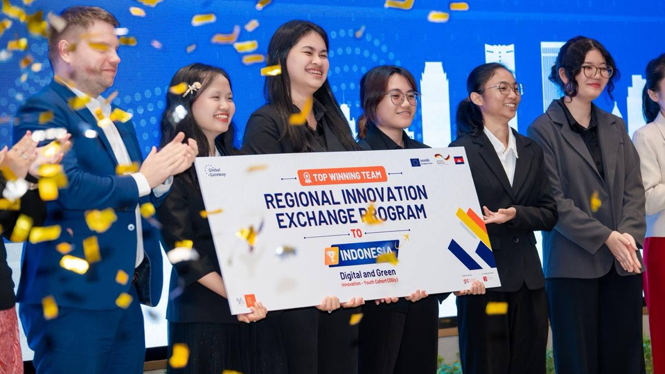EnergyFlow Wins Top Prize for New App Connecting Users to Charging Spots