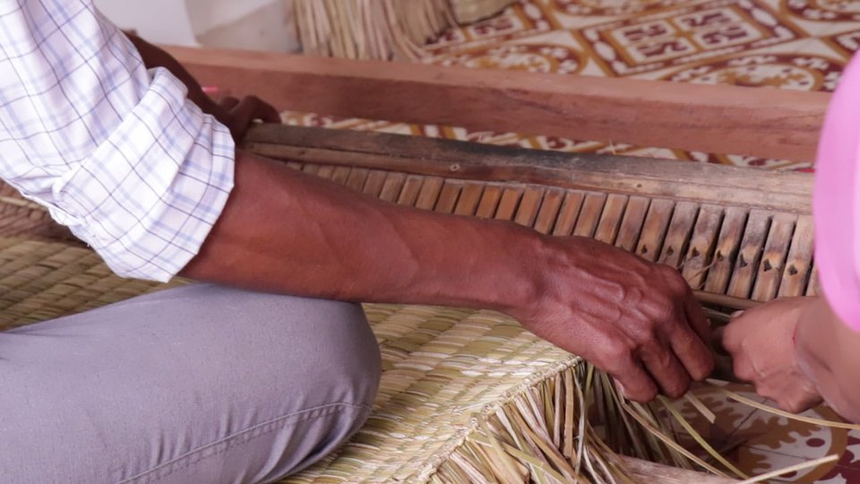 Reviving Cambodian Weaving Kiripost
