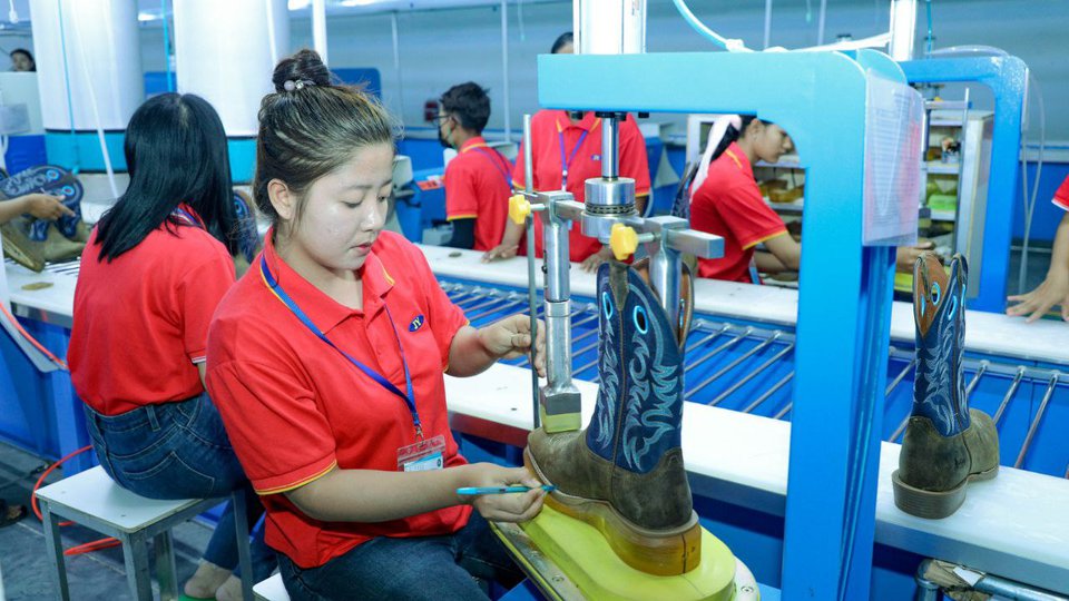 6.4m Footwear Factory Inaugurated in Kampong Speu Kiripost
