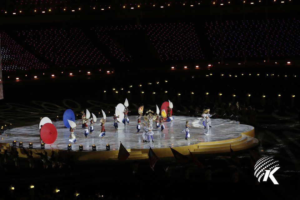 Artists perform at the official Closing Ceremony of the 32nd SEA Games. Kiripost/Siv Channa